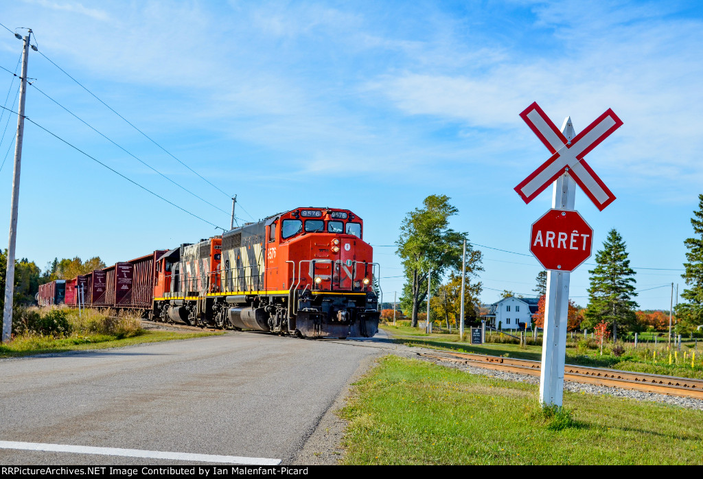 CN 9576 leads 561 at Rang Des Ecossais